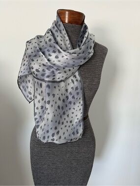 Elaine Gold Silk Scarf Collection XIIX Gray Abstract Animal Print Vintage